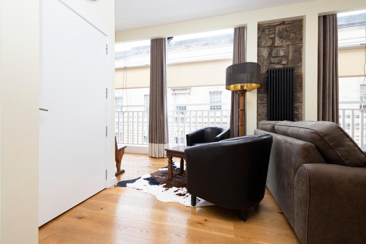 Joivy 1 Bed Flat In Old Town, Next To St Giles Cathedral Appartement EDI Buitenkant foto